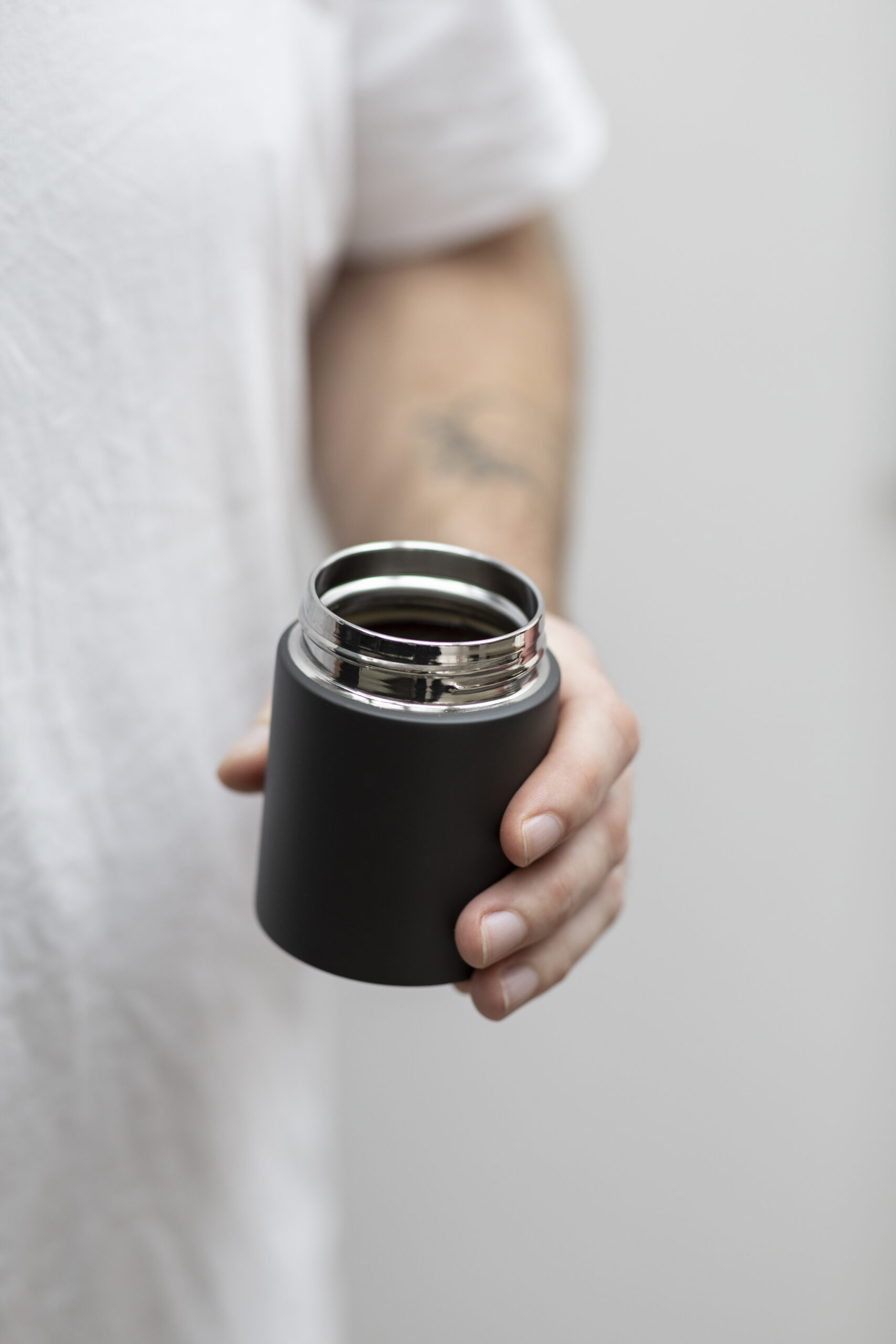 POKETLE  The ultimate lightweight mini thermos POKETLE S (coal